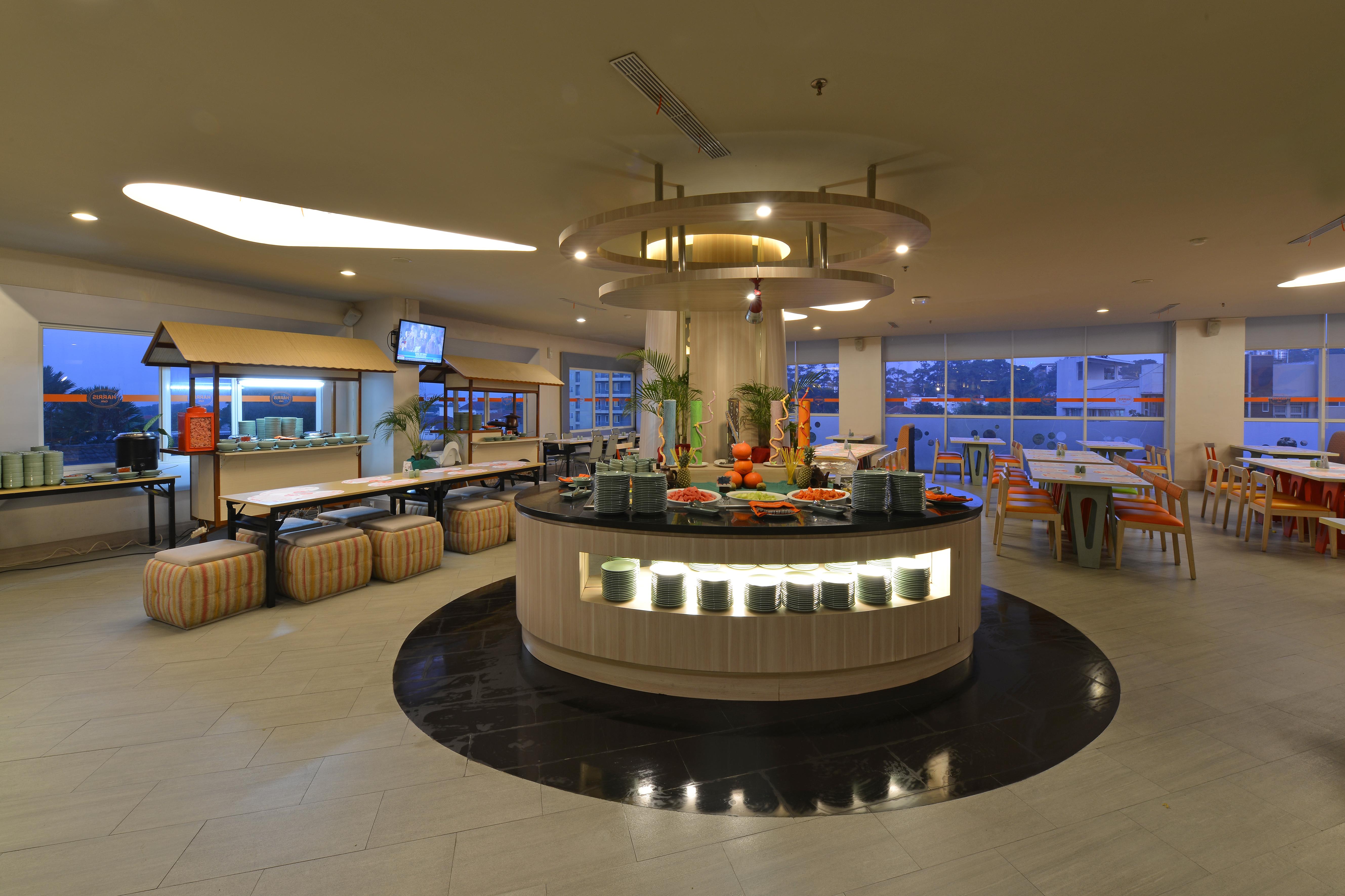 แฮริส โฮเต็ล แอนด์ คอนเวนชั่น จิอุมบูเลออิต บันดุง Hotel ภายนอก รูปภาพ